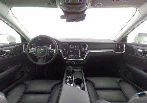 Volvo V60, 2022 3