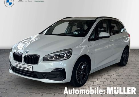 BMW 225, 2021