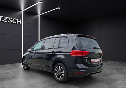 Volkswagen Touran, 2020 3