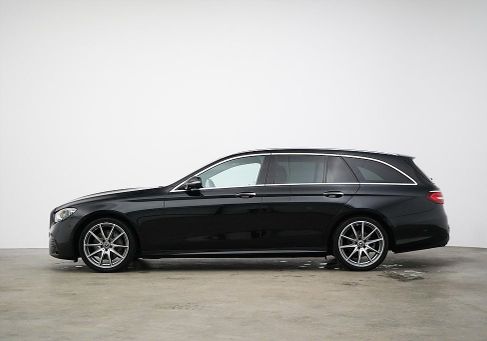 Mercedes-Benz E 220, 2021 3