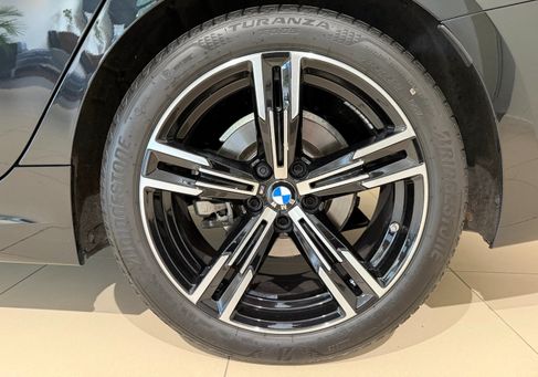 BMW 320, 2025