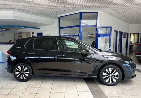 Volkswagen Golf, 2025 2
