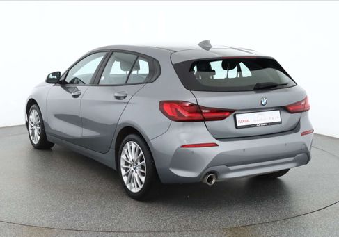 BMW 118, 2024 3