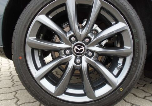 Mazda 3, 2025