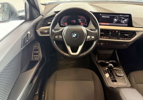 BMW 118, 2023