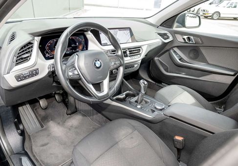 BMW 118, 2023