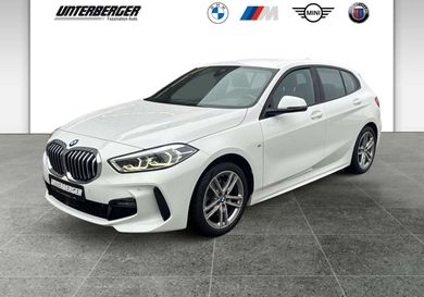 BMW 118, 2022