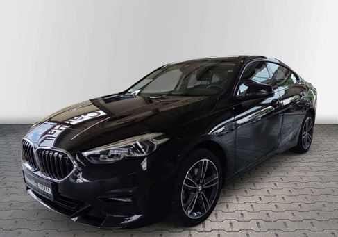 BMW 218, 2021 2