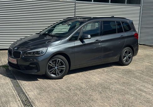BMW 218, 2022