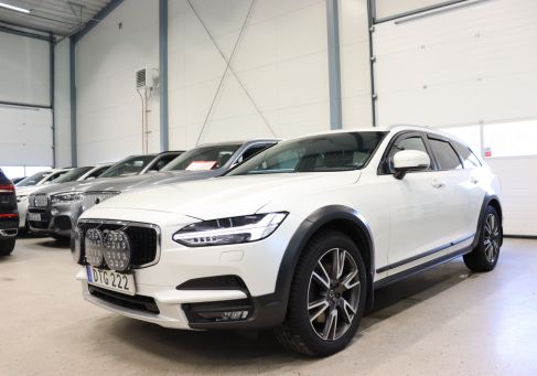 Volvo V90 Cross Country, 2018