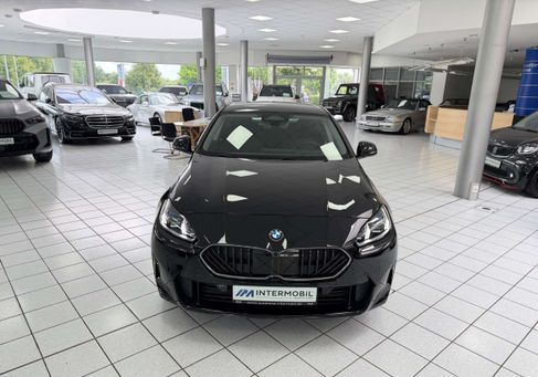 BMW 220, 2025 2
