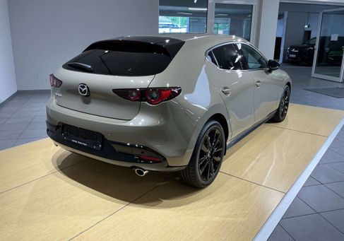 Mazda 3, 2025