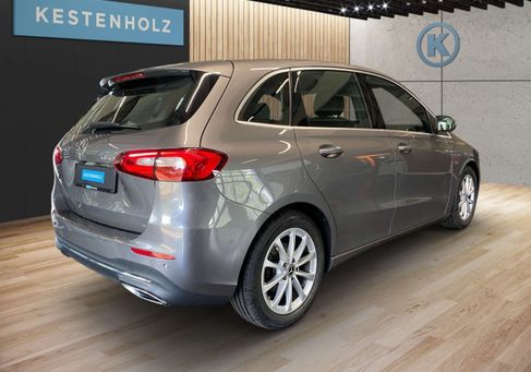 Mercedes-Benz B 180, 2019