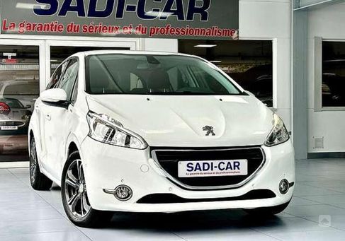 Peugeot 208, 2013