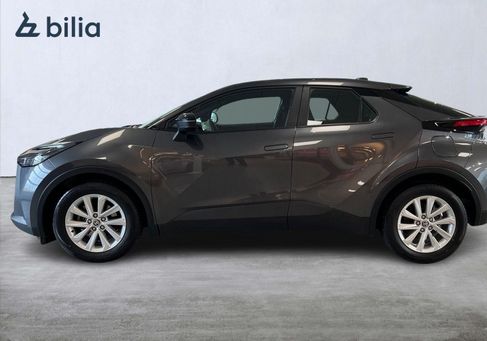 Toyota C-HR, 2025 3