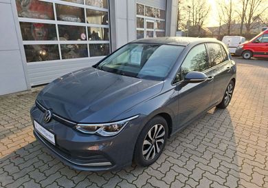 Volkswagen Golf, 2022