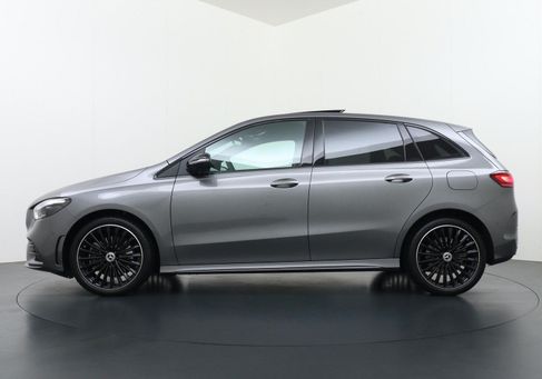 Mercedes-Benz B 250, 2025