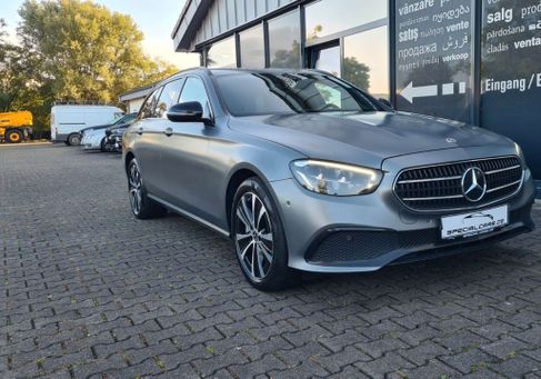 Mercedes-Benz E 300, 2021