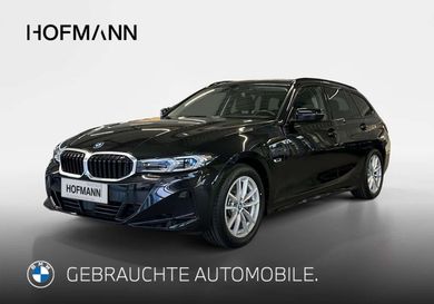 BMW 330, 2022