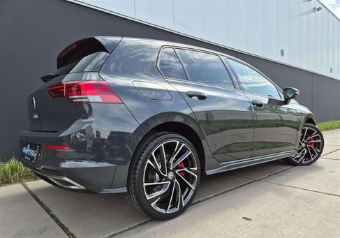 Volkswagen Golf, 2021 3