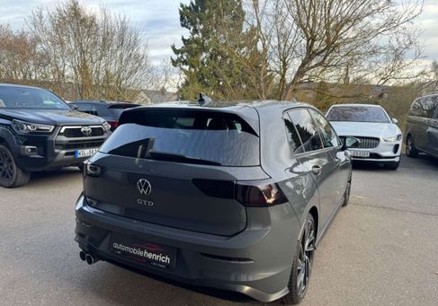 Volkswagen Golf, 2021