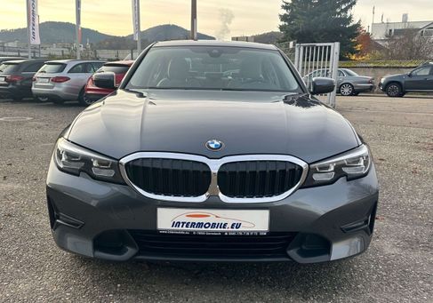 BMW 316, 2021