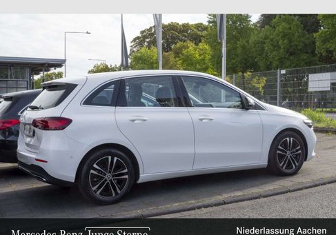 Mercedes-Benz B 200, 2026 3