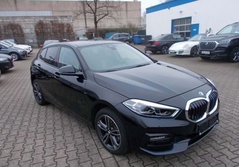 BMW 118, 2020