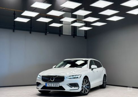 Volvo V60, 2022