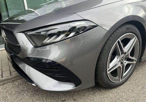 Mercedes-Benz A 200, 2024 3