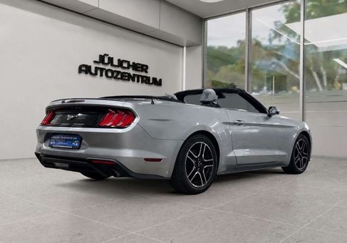 Ford Mustang, 2022