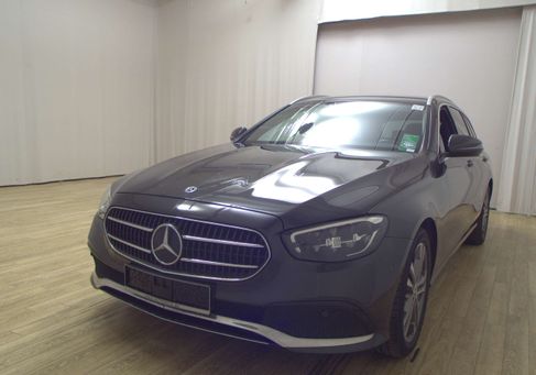 Mercedes-Benz E 220, 2022 2