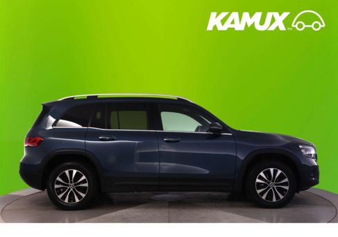 Mercedes-Benz GLB 200, 2022