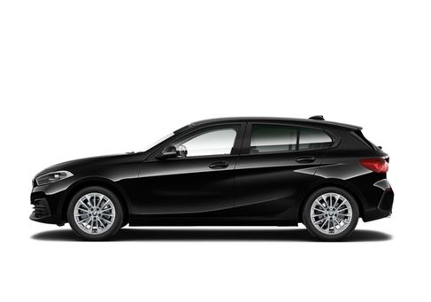 BMW 118, 2022