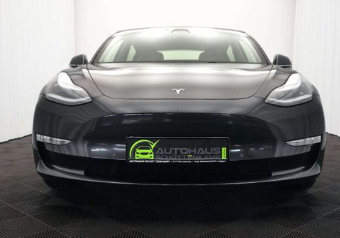 Tesla Model 3, 2019 3