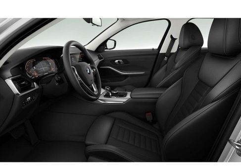 BMW 318, 2022