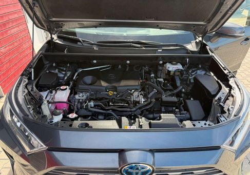 Toyota RAV 4, 2021