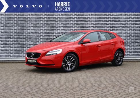 Volvo V40, 2016