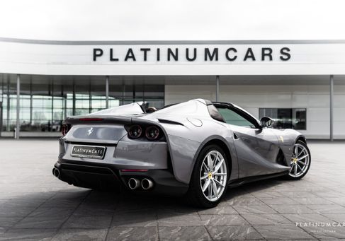 Ferrari 812, 2020