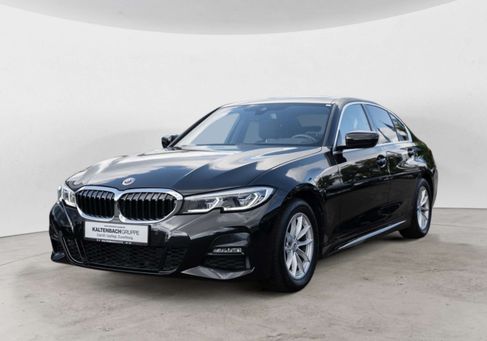 BMW 320, 2022
