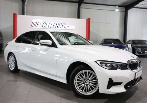 BMW 320, 2022