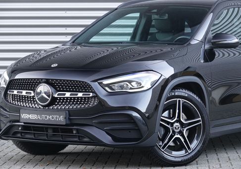 Mercedes-Benz GLA 200, 2023