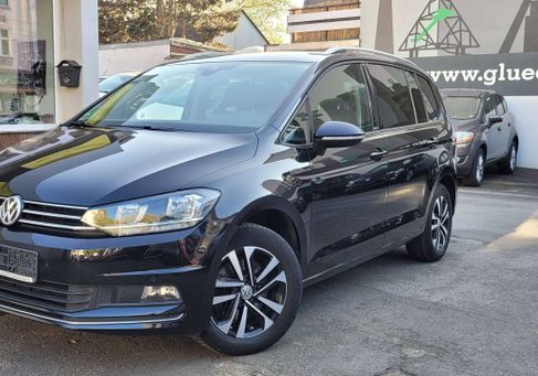 Volkswagen Touran, 2020 3