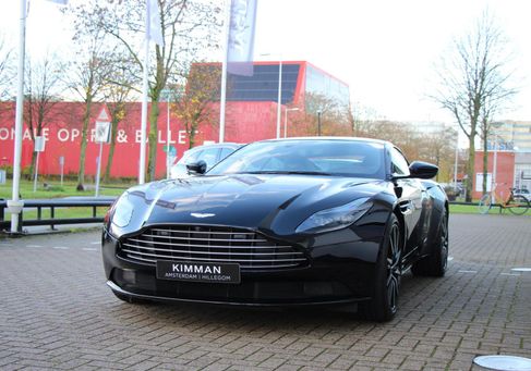 Aston Martin DB11, 2022