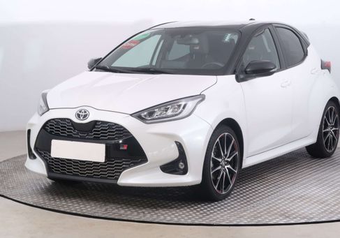 Toyota Yaris, 2022