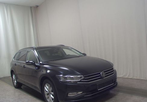 Volkswagen Passat, 2021