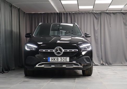Mercedes-Benz GLA 200, 2023 3