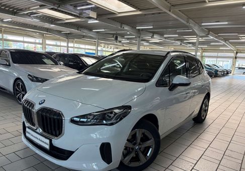 BMW 220, 2025 2