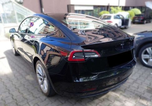 Tesla Model 3, 2021