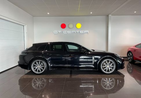 Porsche Panamera, 2023